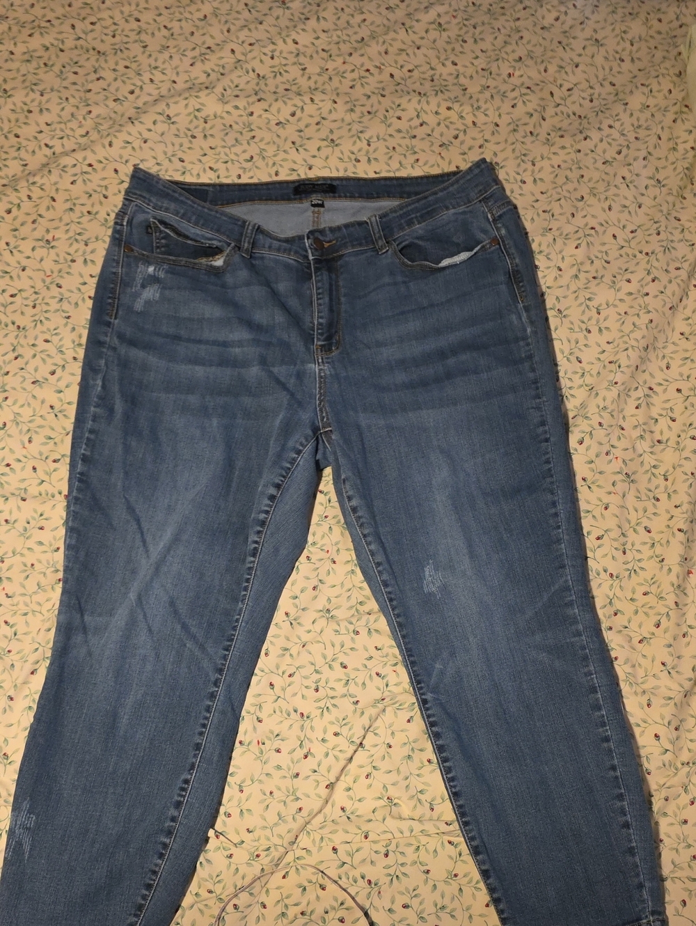Judy Blue Medium Wash Skinny Jeans